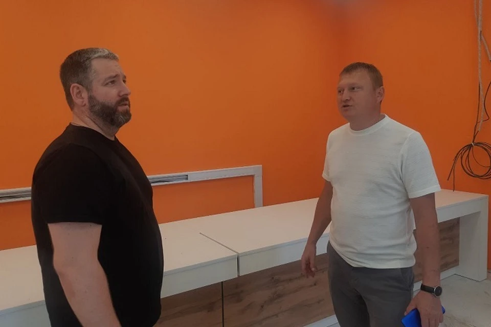 В Ясиноватой строительство двух МФЦ закончат к концу августа 2023 года. Фото:t.me/shevchenko_yas