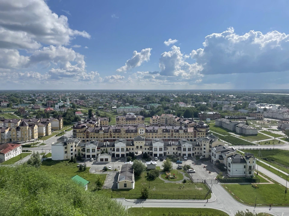Тобольского депутата Рината Урамаева обвинили в мошенничестве и отправили под домашний арест до 19 октября.
