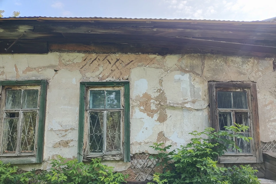 Так внешне выглядит дом, который чиновники признали жилым