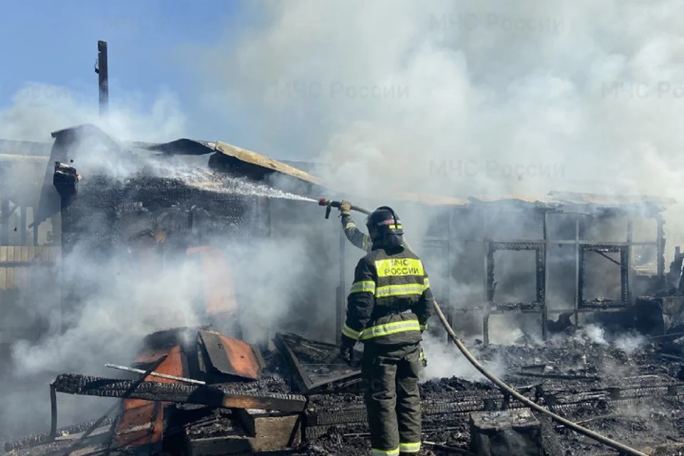 Мужчина получил ожог на пожаре в Братском районе