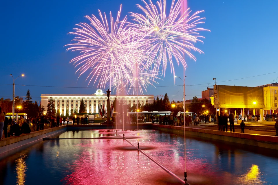 Салют прогремит в 22.00