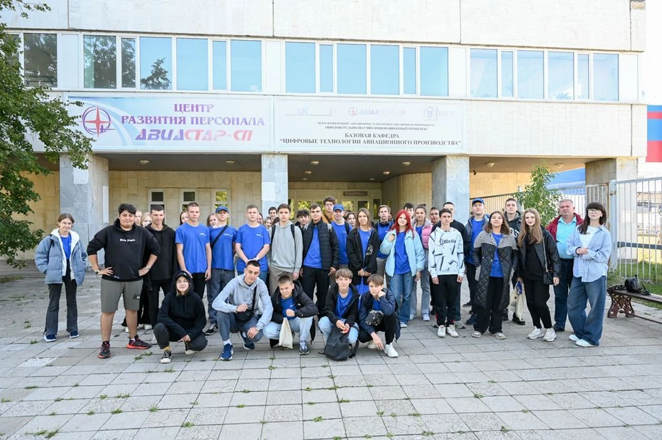 В конце смены детям заводчан вручили сертификаты и небольшие подарки от предприятия в память о первом трудовом опыте. ФОТО: мэрия Ульяновска