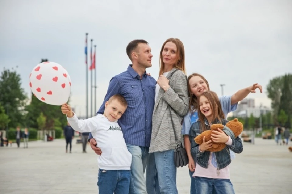 Многодетная семья из Луганска вошла в предварительный список победителей всероссийского конкурса «Семья года»