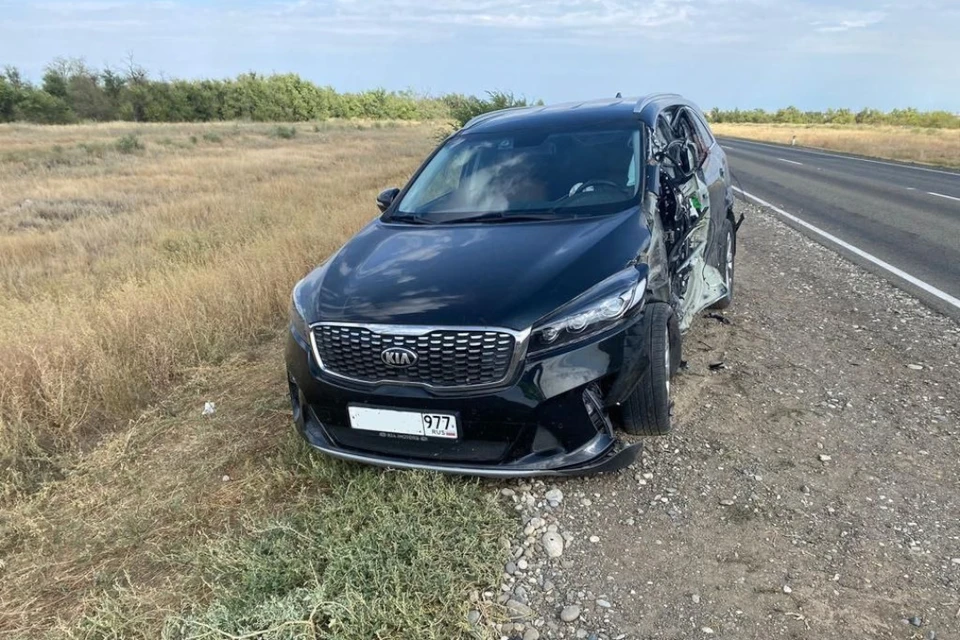 Ребенок, ехавший во внедорожнике, погиб, еще два человека попали в больницу.