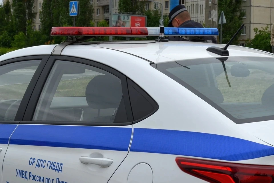 83-летний пенсионер попал под колеса отечественного авто в Липецкой области