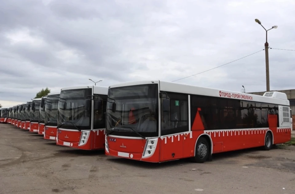 Смоленск получил 17 новых автобусов «МАЗ». Фото: страница главы города Александра Новикова.
