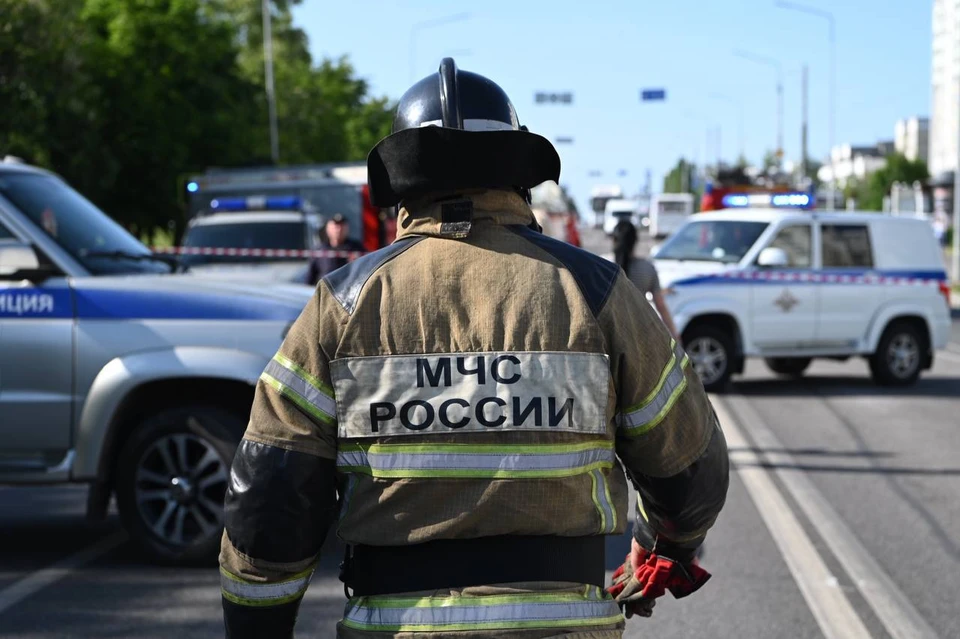 В Грайворонском городском округе на окраине села Дроновки с БПЛА сбросили два взрывных устройства.