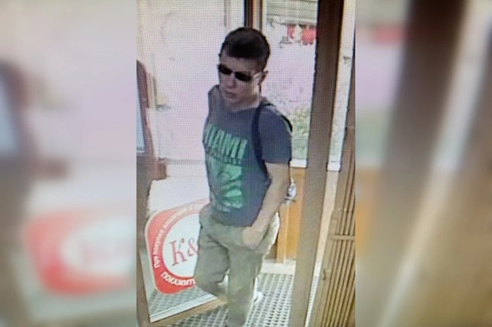 Мужчина не раз попал на камеры видеонаблюдения в разных магазинах Фото: УМВД Екатеринбурга