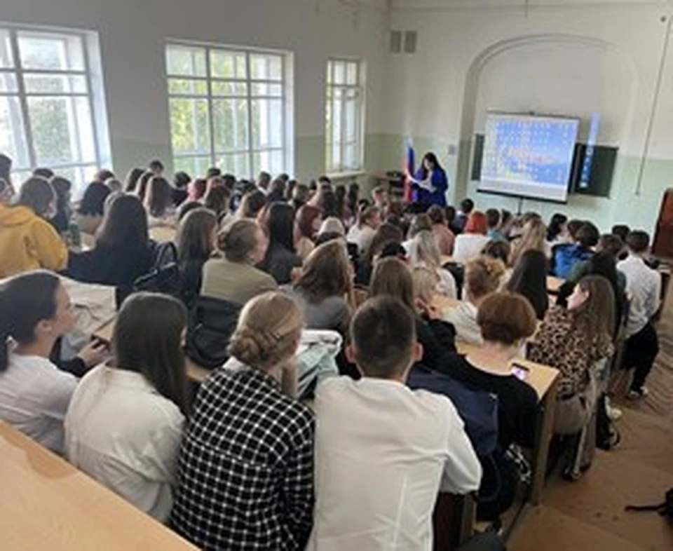 В Ульяновске со студентами проводят беседы в рамках проекта «Поговорим о важном». Фото минздрав УО