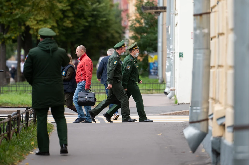 Суд Петербурга не отправил в СИЗО поджегшую военкомат на Диагональной улице.