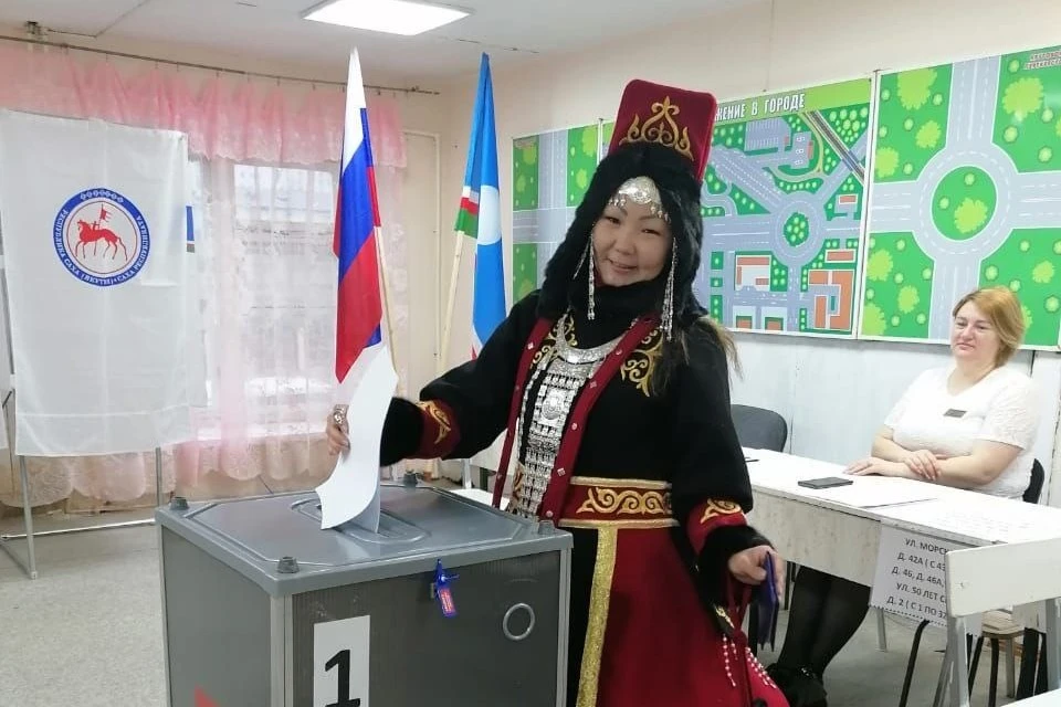 На выборы, как на праздник! Фото: Центризбирком Якутии