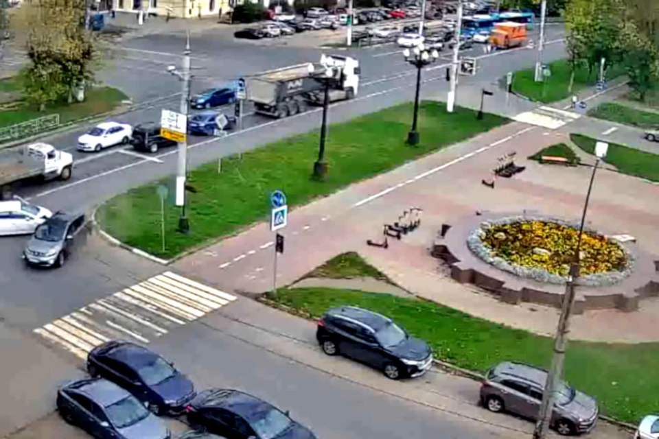 В ДТП пострадала 61-летняя пассажирка. Фото: скрин с видео, группа "Подслушано у водителей. Тверь"