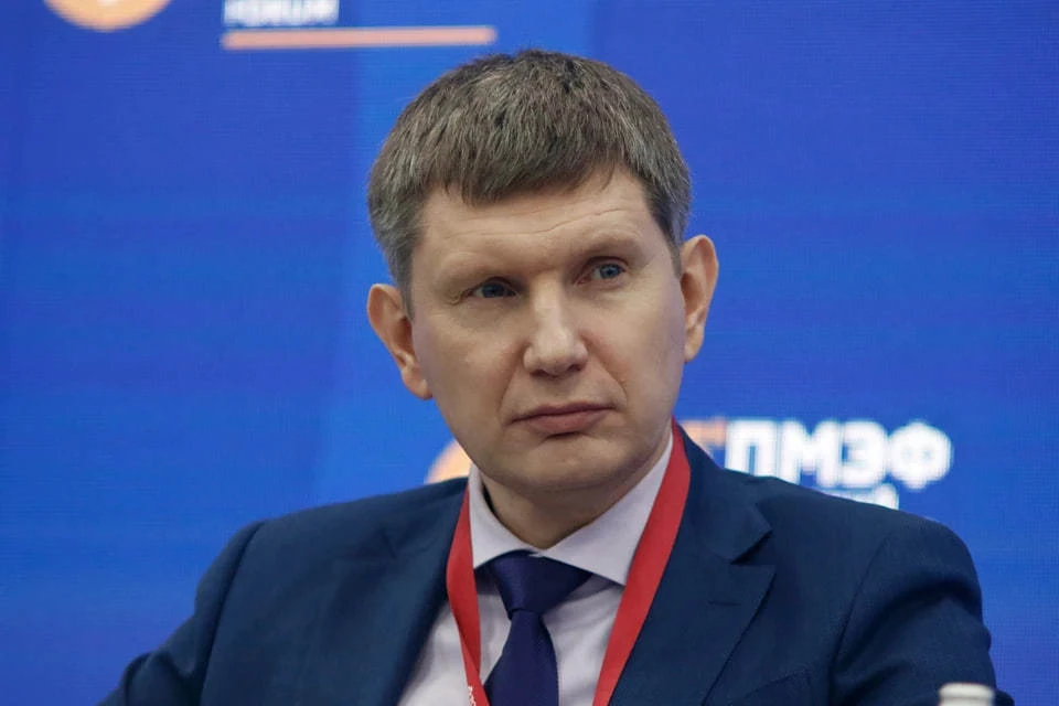 Решетников: РФ предложила отмену туристических виз Оману и еще четырем странам