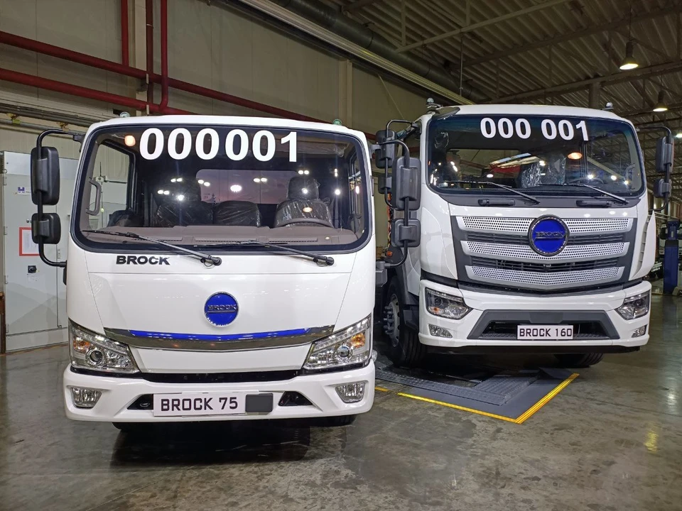 На конвейер одновременно встали две модели с разной грузоподъемностью - BROCK 75 и BROCK 160.