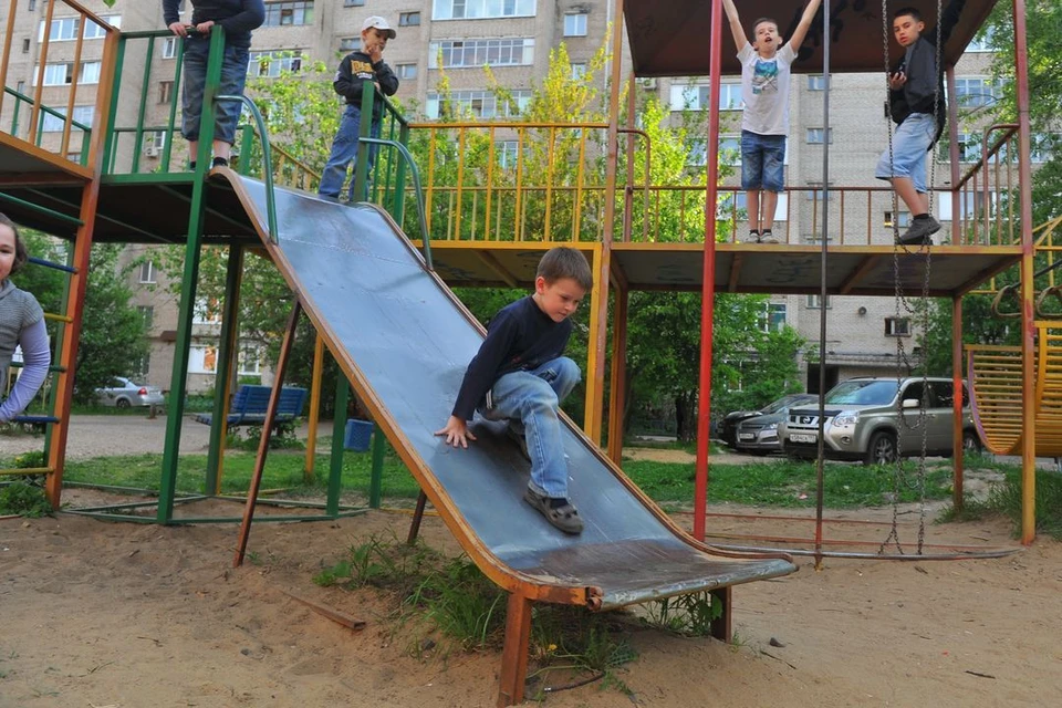 В Новосибирске на бульваре «Победа» уберут детскую площадку.
