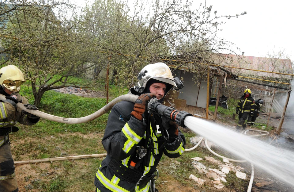В Майнском районе Ульяновской области неизвестные подожгли двухквартирный дом