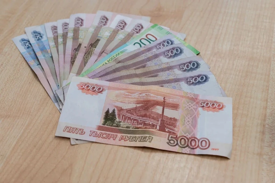 Пенсионерка отдала лжесотруднице Пенсионного фонда РФ 1,3 млн рублей в обмен на якобы новые купюры.