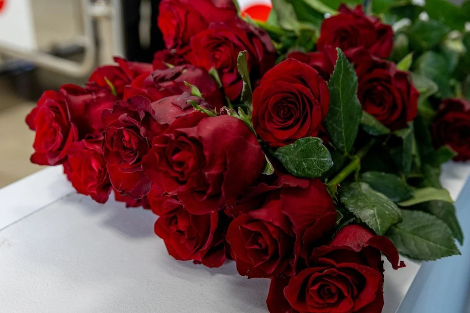 Значение цветов на свадьбу раскрыли в новосибирском ЗАГСе.