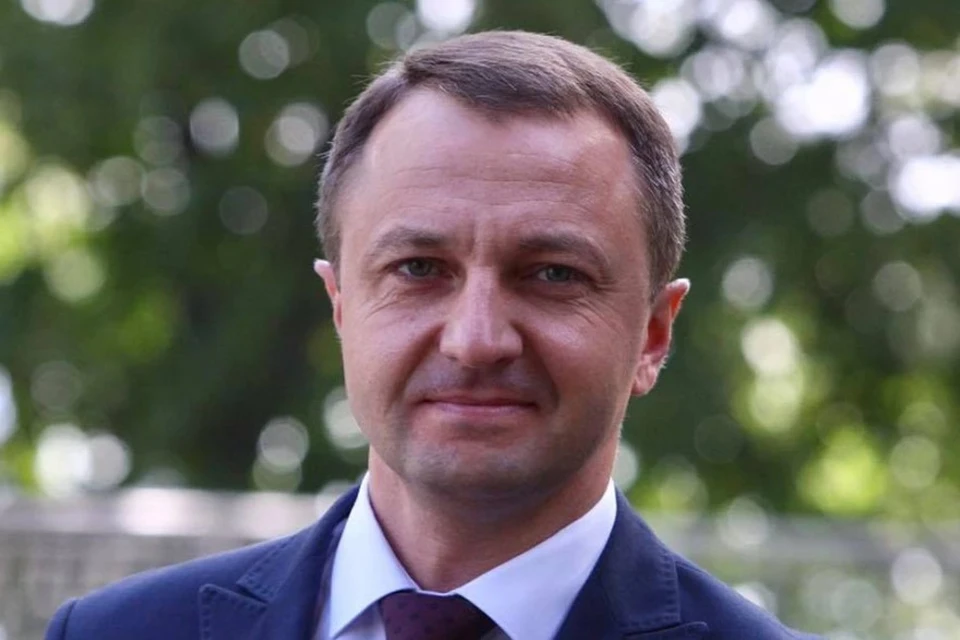 Таблички и вывески на русском языке запретили в украинском Чернигове, фото: соцсети Тараса Креминя
