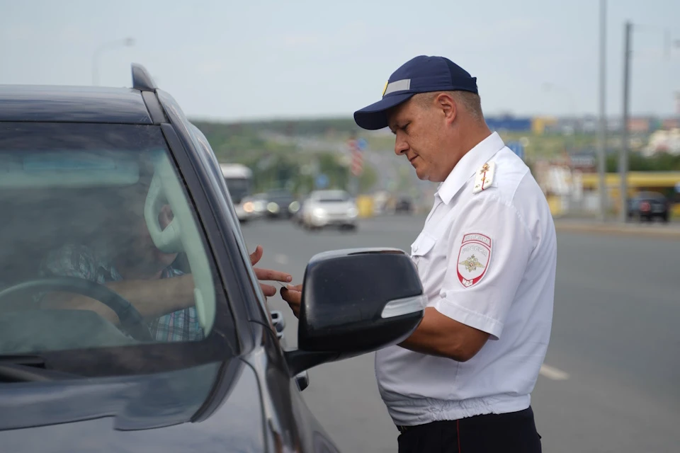 На маршруте дежурят автоинспекторы
