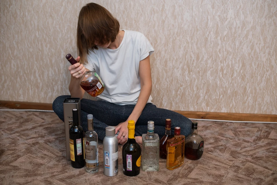 Работу по раннему выявлению людей, потребляющих алкоголь, проводят в рамках диспансеризации