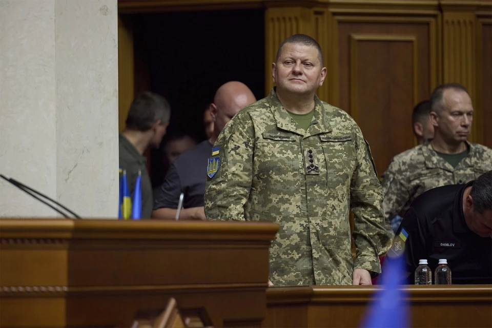 Залужный обсудил с военными США и Британии нужды ВСУ в снарядах