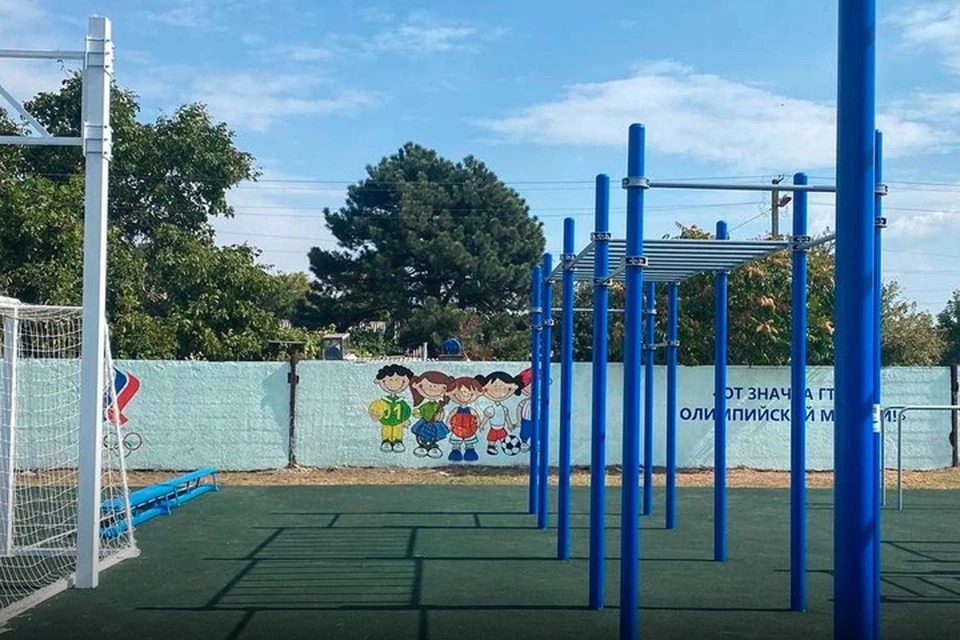 Строительство физкультурно-оздоровительного комплекса на сегодняшний день закончено на 90%. ФОТО: тг-канал администрации Херсонской области