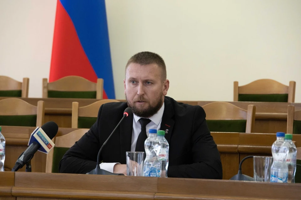 Денис Мирошниченко стал главой Народного Совета ЛНР. Фото - телеграм-канал Народного Совета ЛНР