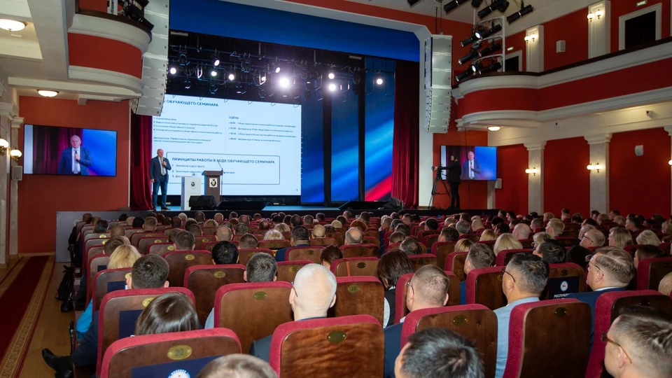 «Разговоры о важном для взрослых» проходят в Хабаровске Фото: правительство Магаданской области