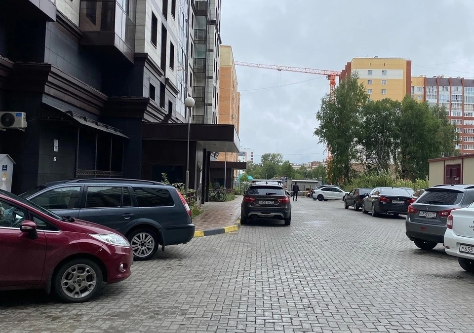 В Сыктывкаре завершились поиски женщины в белом плаще