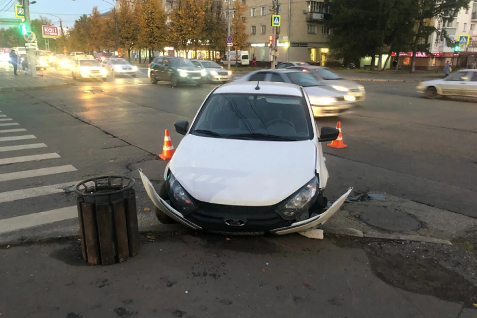 Авария случилась вечером 25 сентября. Фото: ГИБДД Кировской области