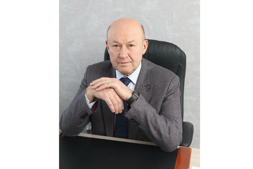 Член экспертного совета конкурса Клиника года»-2023 Петр Дудин поприветствовал всех участников.