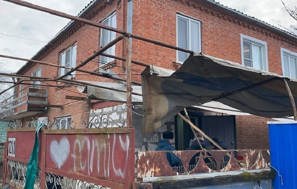 Погибших в двухэтажном доме нашла бабушка. Фото: пресс-служба прокуратуры Краснодарского края