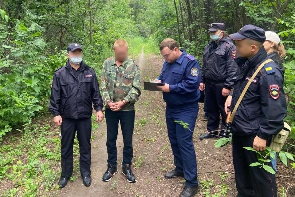 Мужчину обвиняют в убийстве, угрозе убийством и краже