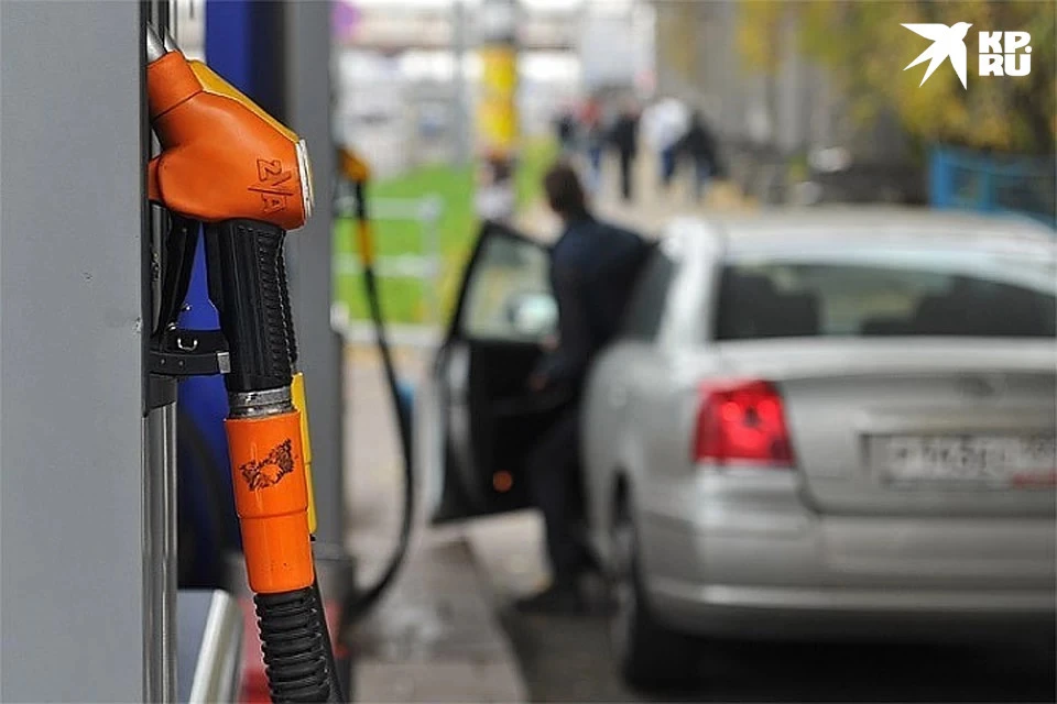 АИ-98 подорожал на 10,68%.