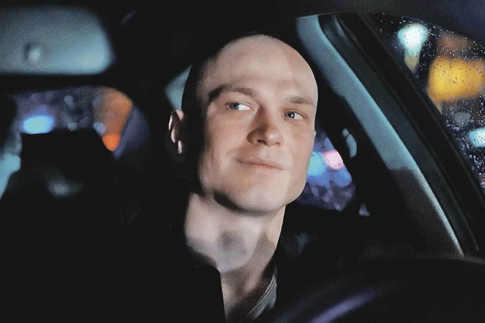 Юрий Борисов в «Кентавре» сыграл таксиста, предпочитающего работать по ночам. Фото: Кадр из фильма