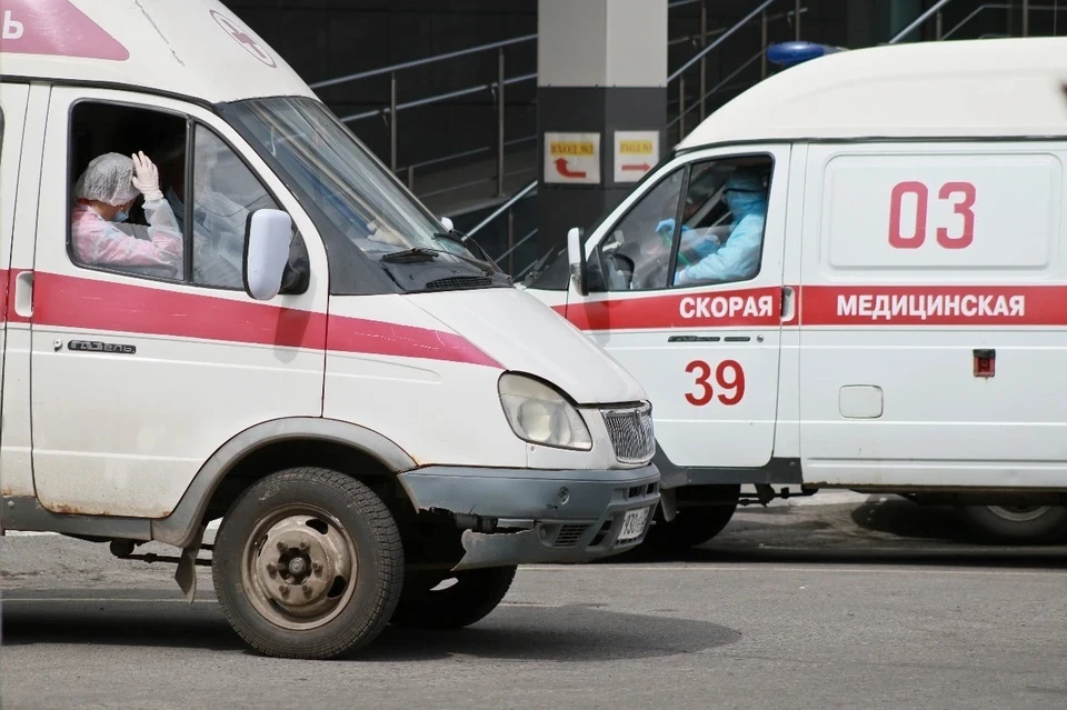 В ДТП с микроавтобусом и легковушкой в Коми пострадали пять человек