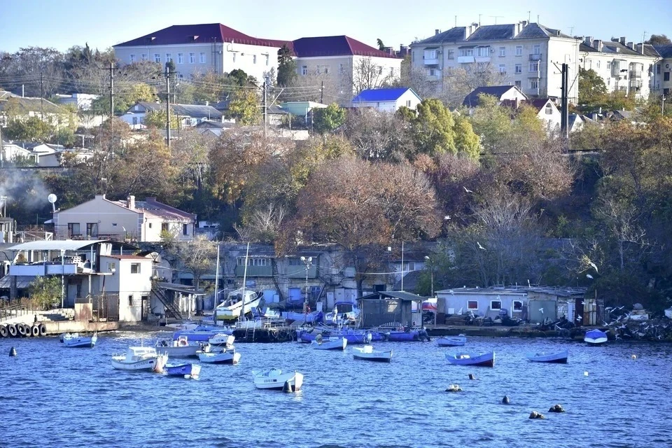 В Севастополе до конца года отремонтируют 118 кровель многоквартирных домов