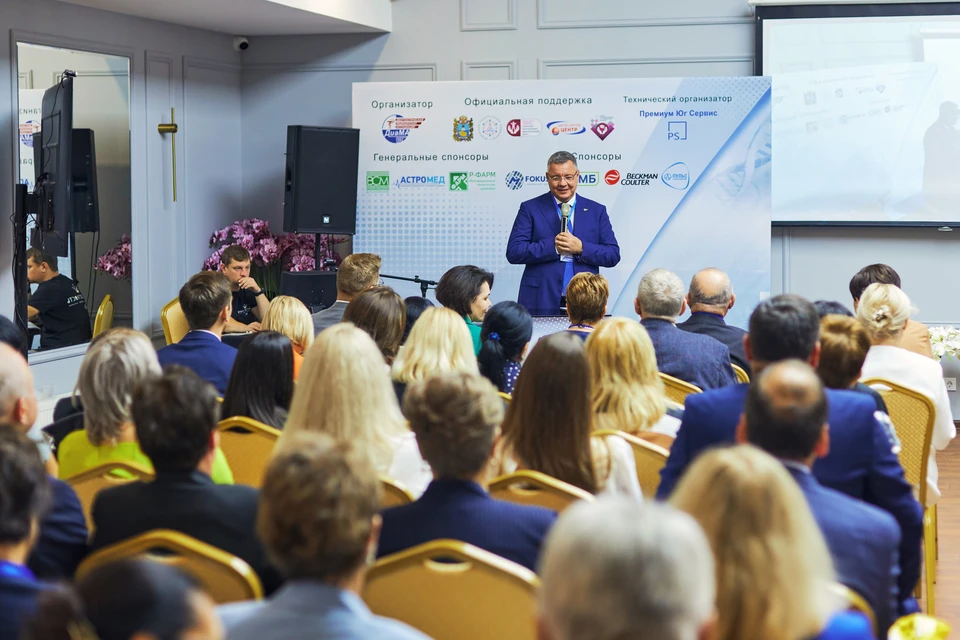 Одним из основных докладчиков стал президента ДиаМА Дмитрий Бурцев. Фото предоставлено Диагностической медицинской ассоциацией