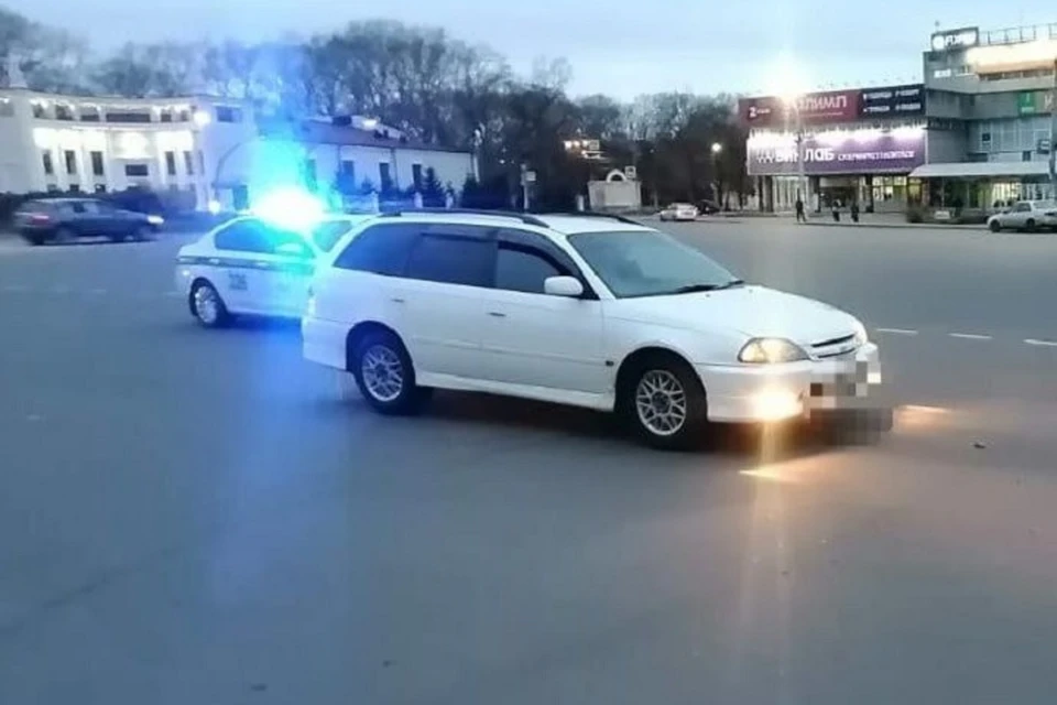 Умерла до приезда скорой: женщина попала под колеса иномарки в Комсомольске-на-Амуре. Фото: Госавтоинспекция Комсомольска-на-Амуре.