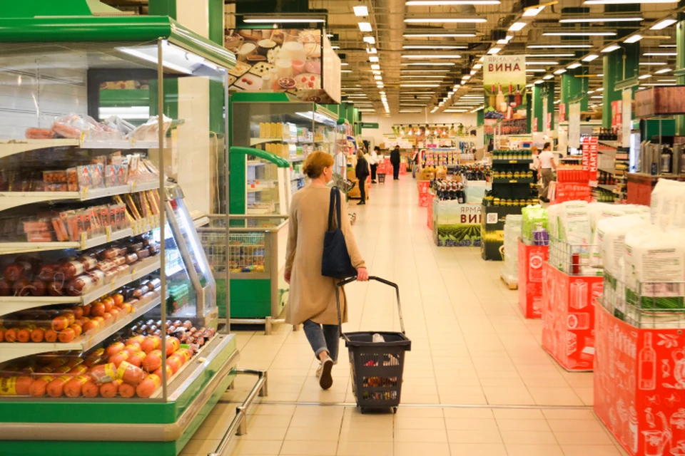 Чаще всего реклама влияет на выбор продуктов питания.