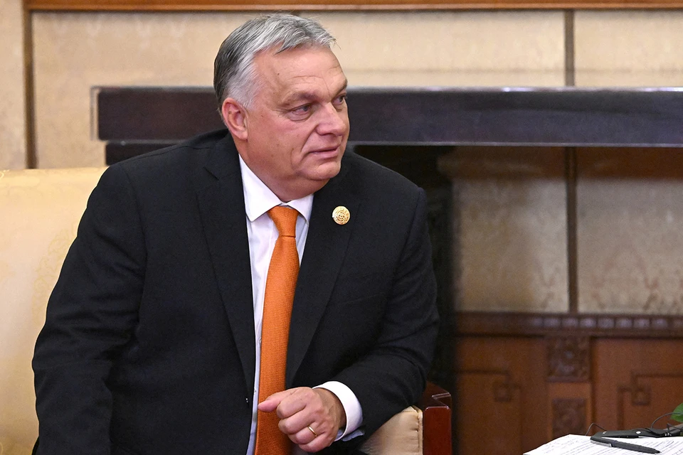 Орбан накануне «парку» добавил, назвав ЕС «плохой пародией на СССР».