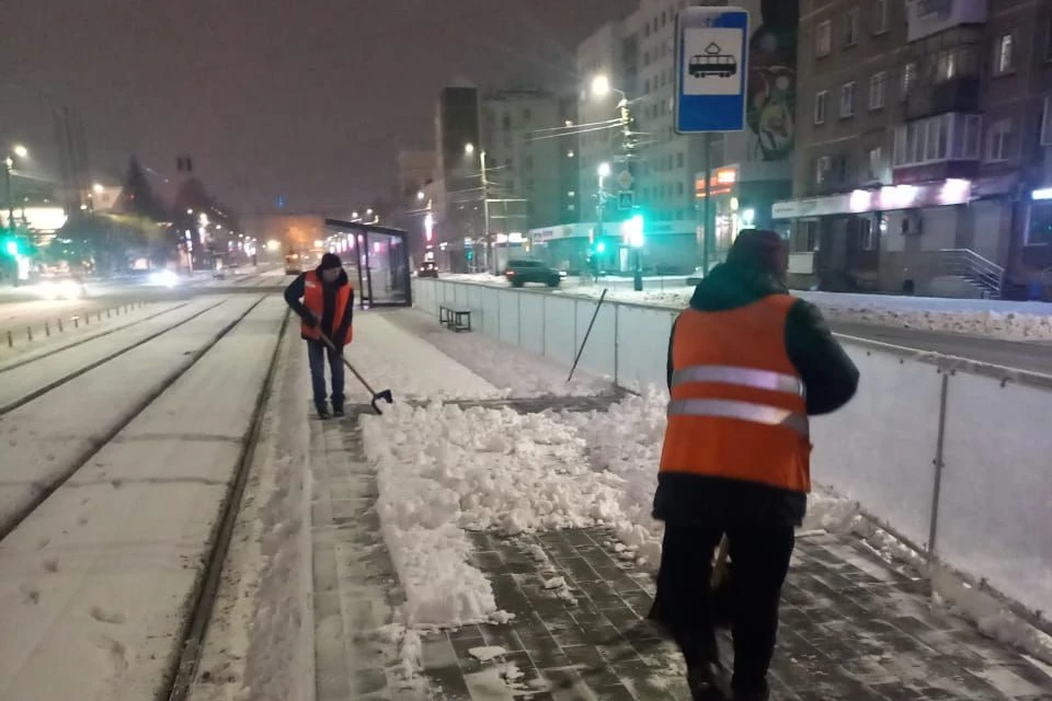 Дорожные службы чистили город на выходных круглосуточно. Фото: «Челябинский дорожник» / Telegram