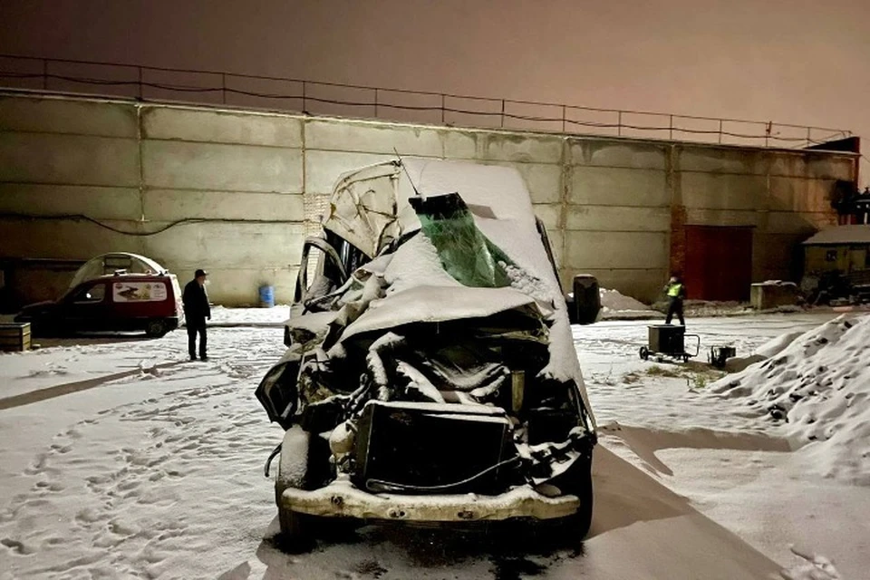 Водитель автобуса врезался в грузовик. Фото: СУ СК РФ по Удмуртии