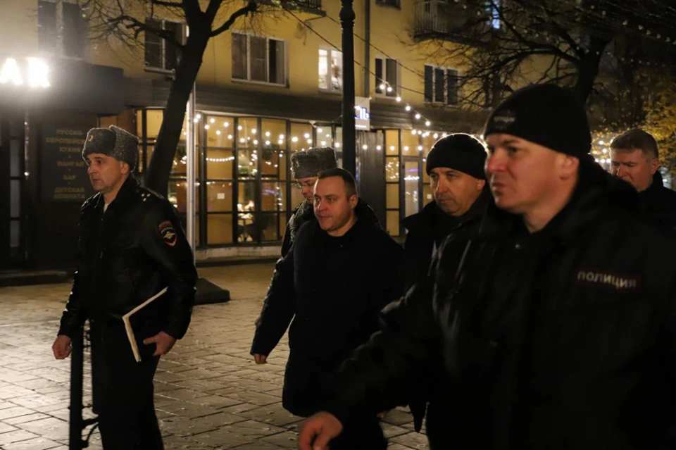 Высокопоставленные полицейские провели совещание на улице Почтовой в Рязани.