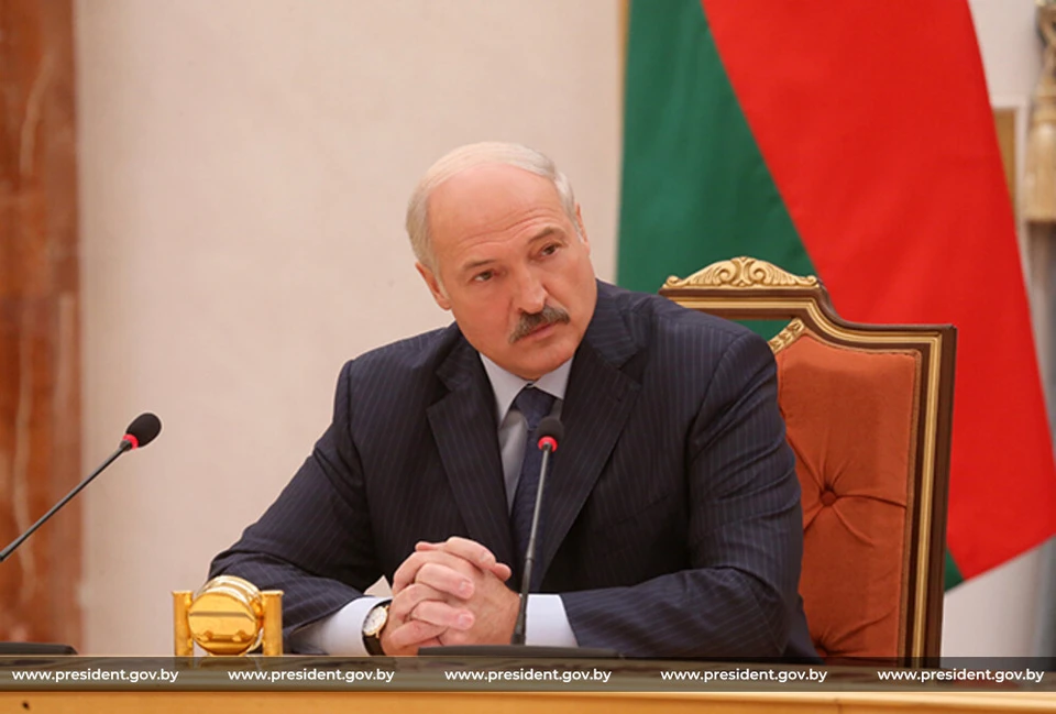 Проект указа о назначении выборов внесен Лукашенко на подпись. Фото: архив president.gov.by.
