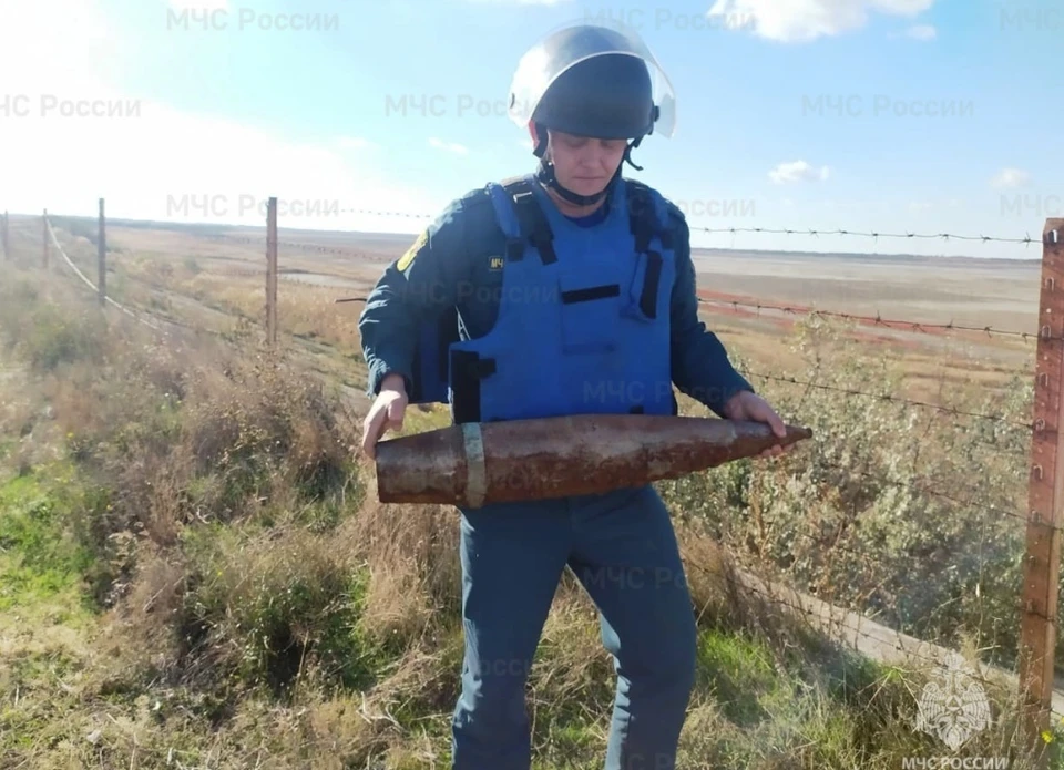 Этот снаряд вместе с другими транспортировали на полигон и ликвидировали. Фото: 82.mchs.gov.ru