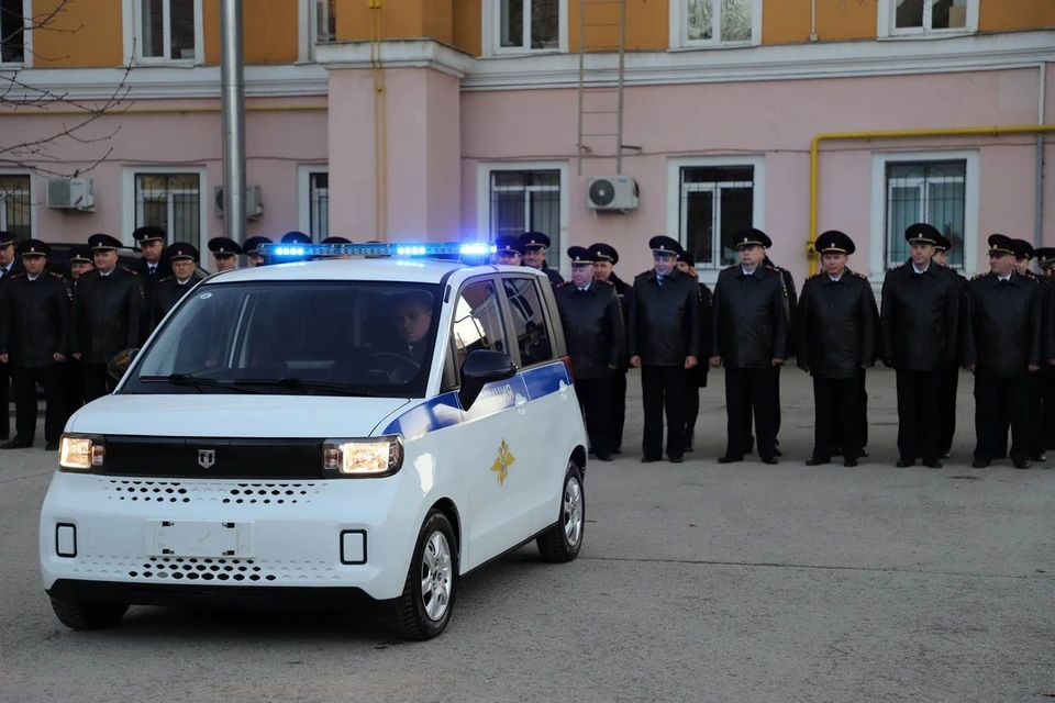 Рязанские полицейские будут проводить патрулирование на электромобиле. Фото: Издательство "Пресса"