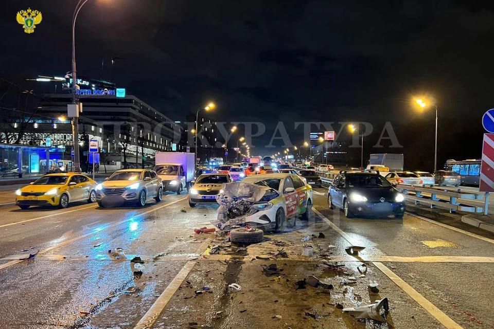 На Варшавском шоссе произошло ДТП с участием трех автомобилей