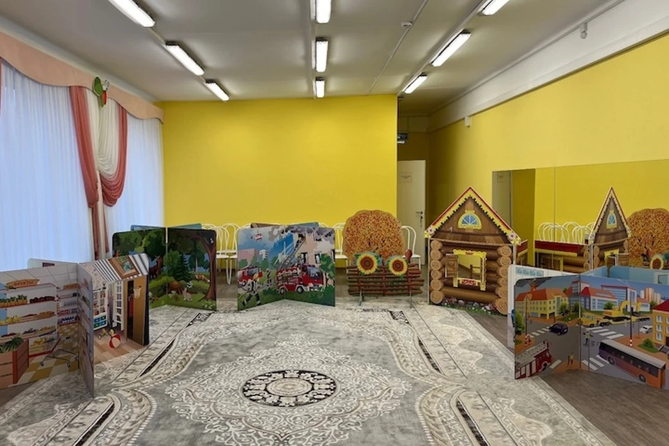 «ЛУКОЙЛ» приобрел театральные декорации для кстовского детского сада